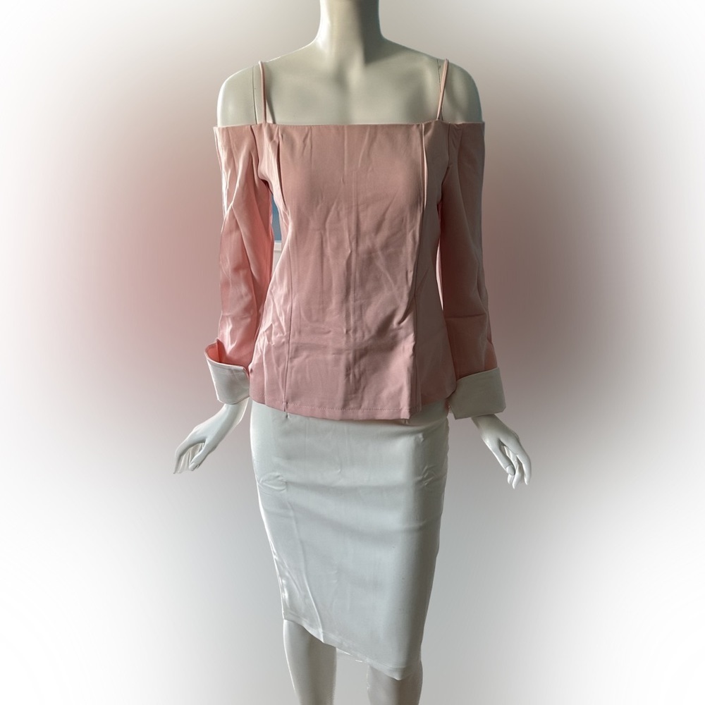 Off The Shoulder‎ Pink Top & White Pencil Skirt Outfit